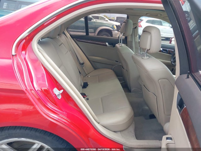 2010 Mercedes-benz C 300 Luxury/sport მანქანა იყიდება აუქციონზე, vin: WDDGF5EB0AF414954, აუქციონის ნომერი: 44870386