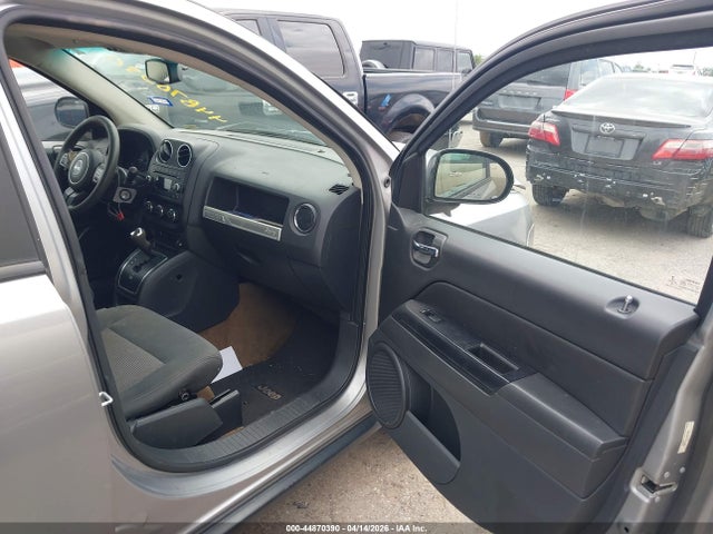 2016 JEEP COMPASS 1C4NJCBA7GD715595 Photo 4