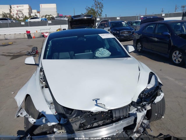 Продажа на аукционе авто 2022 Tesla Model 3 Long Range Dual Motor All-wheel Drive, vin: 5YJ3E1EB6NF323749, номер лота: 44870395