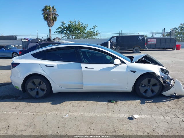 Продажа на аукционе авто 2022 Tesla Model 3 Long Range Dual Motor All-wheel Drive, vin: 5YJ3E1EB6NF323749, номер лота: 44870395