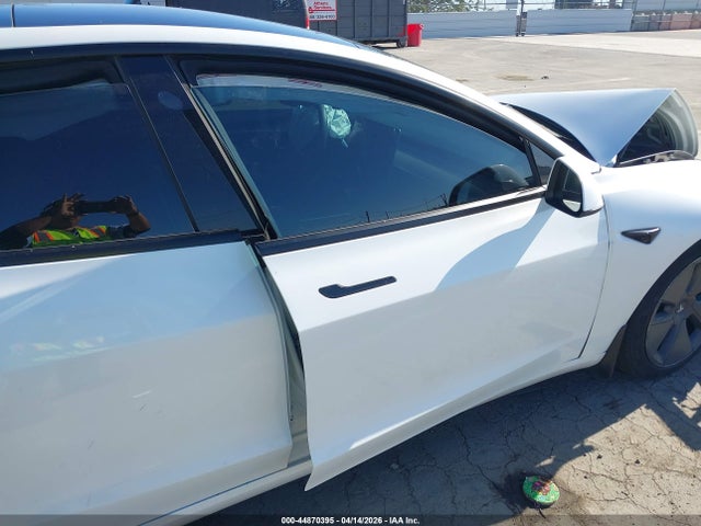 Продажа на аукционе авто 2022 Tesla Model 3 Long Range Dual Motor All-wheel Drive, vin: 5YJ3E1EB6NF323749, номер лота: 44870395