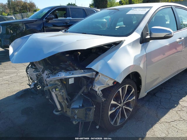 Toyota COROLLA SE 2018 5YFBURHE1JP768904 Image 18