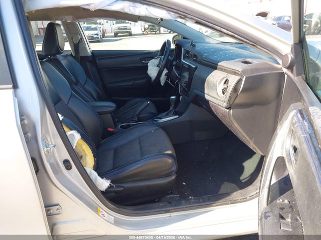 Toyota COROLLA SE 2018 5YFBURHE1JP768904 Image 5