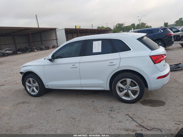2020 Audi Q5 Premium Plus 45 Tfsi Quattro S Tronic მანქანა იყიდება აუქციონზე, vin: WA1BNAFY2L2079896, აუქციონის ნომერი: 44870432