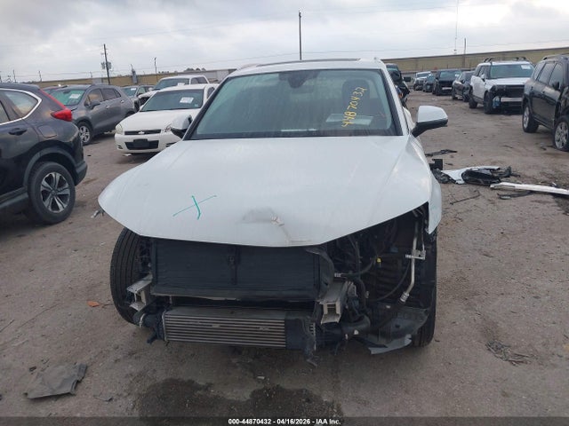 2020 Audi Q5 Premium Plus 45 Tfsi Quattro S Tronic მანქანა იყიდება აუქციონზე, vin: WA1BNAFY2L2079896, აუქციონის ნომერი: 44870432