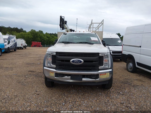 44870439 :رقم المزاد ، 1FDUF5GY5KDA01449 vin ، 2019 Ford F-550 Chassis Xl مزاد بيع