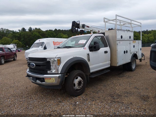 44870439 :رقم المزاد ، 1FDUF5GY5KDA01449 vin ، 2019 Ford F-550 Chassis Xl مزاد بيع