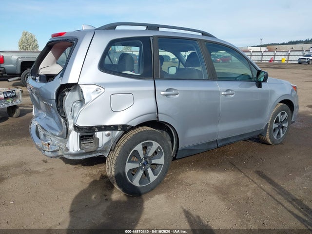 JF2SJABC5JH559356 Subaru Forester 2.5i