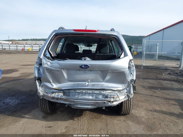 JF2SJABC5JH559356 Subaru Forester 2.5i