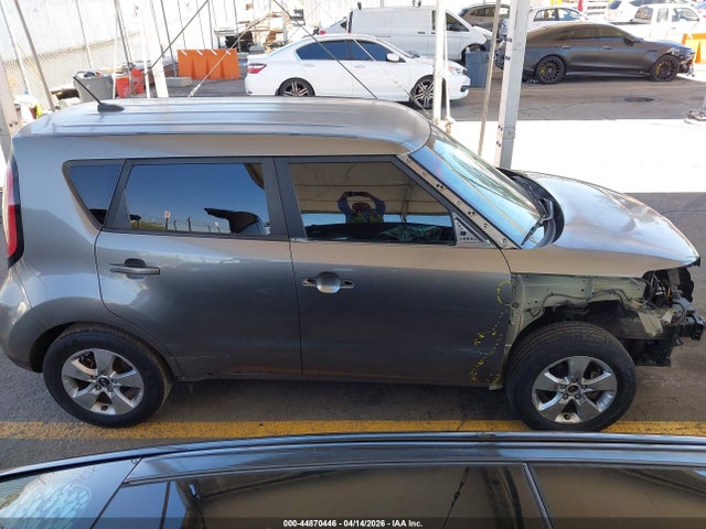 2017 Kia Soul მანქანა იყიდება აუქციონზე, vin: KNDJN2A21H7473264, აუქციონის ნომერი: 44870446
