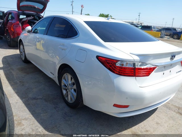 Lexus ES 300H 2014 JTHBW1GG0E2051251 Image 3