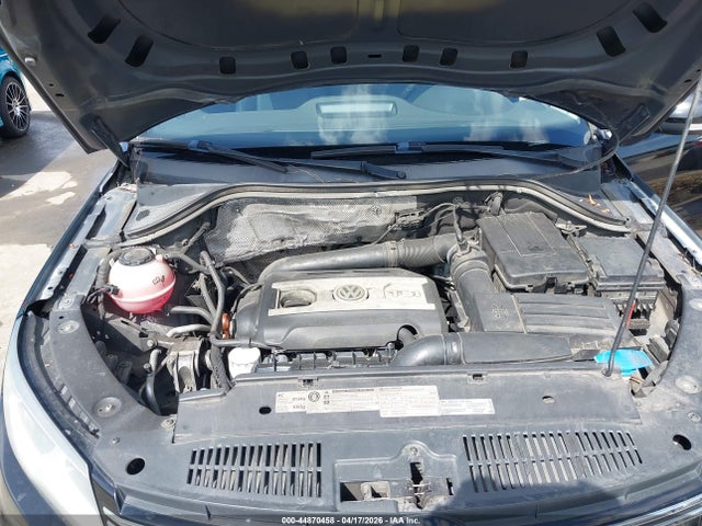 2012 Volkswagen Tiguan Se მანქანა იყიდება აუქციონზე, vin: WVGAV7AX3CW557380, აუქციონის ნომერი: 44870458