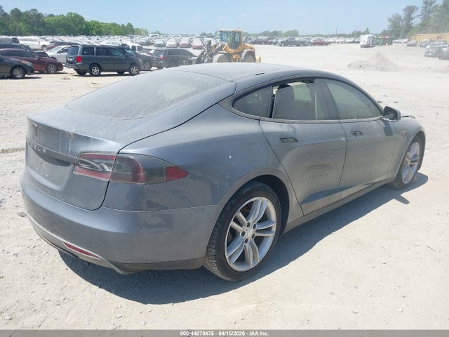 44870475 :رقم المزاد ، 5YJSA1CN4DFP21206 vin ، 2013 Tesla Model S مزاد بيع