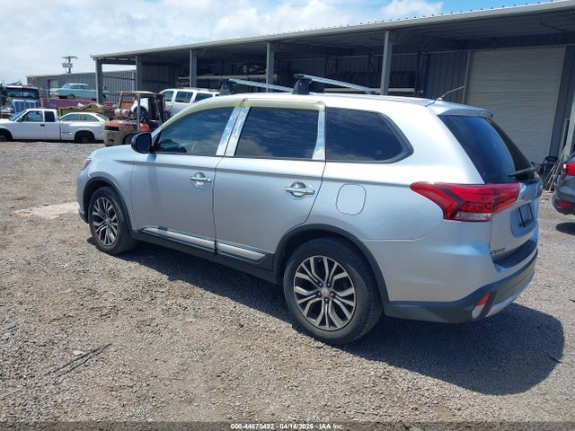 Mitsubishi Outlander Es 2016 JA4AD2A39GZ045337 Image 3
