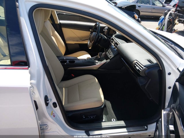 Aukcja sprzedaży 2016 Lexus Is 200t, vin: JTHBA1D23G5038437, numer aukcji: 44870505