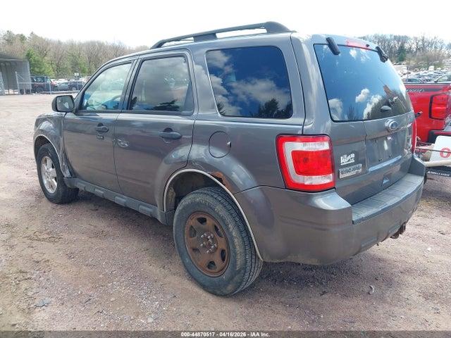 2011 FORD ESCAPE 1FMCU9DG0BKB20428 Photo 2