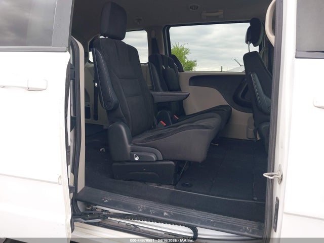 2C4RDGBG9HR864240 Dodge Grand Caravan Se