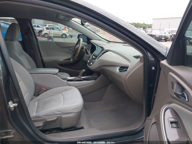 2016 CHEVROLET MALIBU 1G1ZE5ST8GF178767 Photo 4