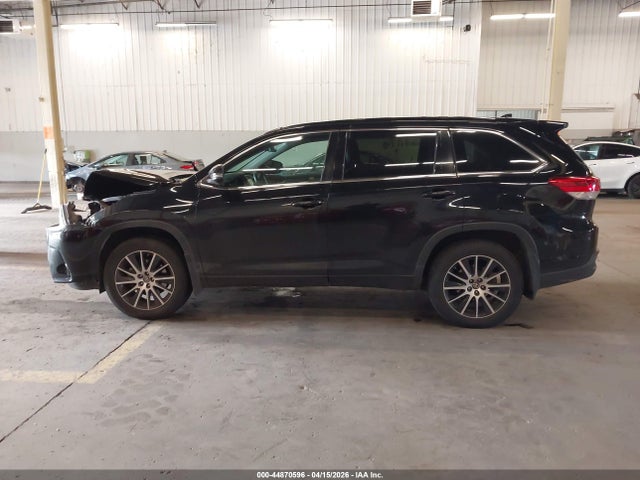Aukcja sprzedaży 2017 Toyota Highlander Se, vin: 5TDJZRFH8HS483645, numer aukcji: 44870596