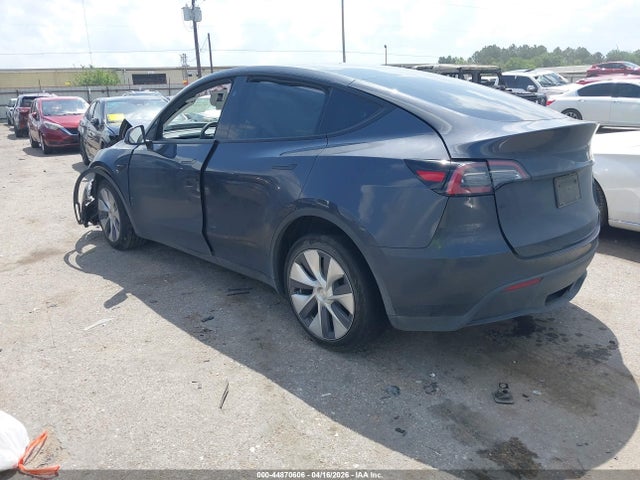 2024 Tesla Model Y Long Range Dual Motor All-wheel Drive მანქანა იყიდება აუქციონზე, vin: 7SAYGAEEXRF075122, აუქციონის ნომერი: 44870606