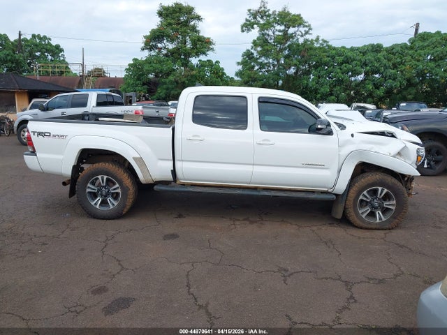 44870641 :رقم المزاد ، 3TMMU4FNXFM081661 vin ، 2015 Toyota Tacoma Base V6 مزاد بيع
