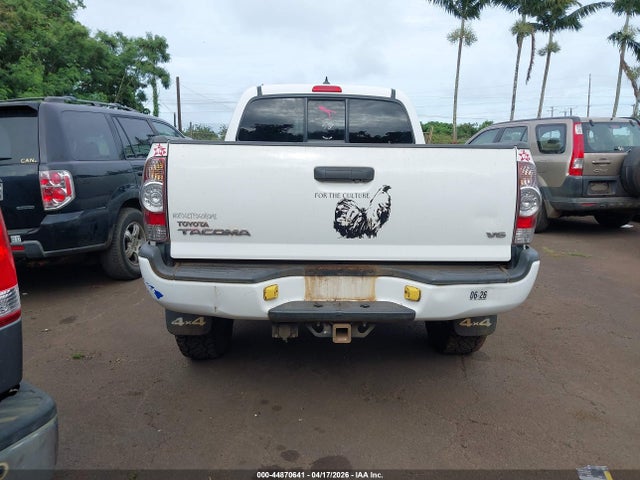 44870641 :رقم المزاد ، 3TMMU4FNXFM081661 vin ، 2015 Toyota Tacoma Base V6 مزاد بيع