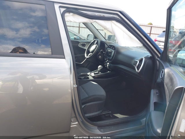 KNDJ23AU5P7884391 KIA SOUL LX