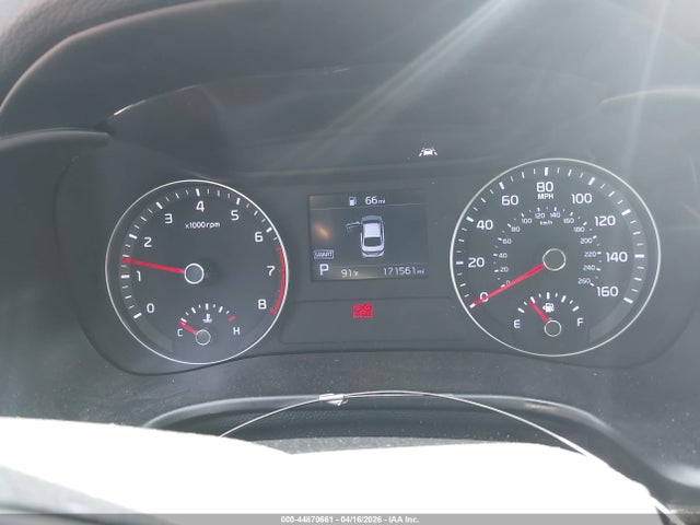 44870661 :رقم المزاد ، 3KPF24AD2KE096835 vin ، 2019 Kia Forte Fe مزاد بيع