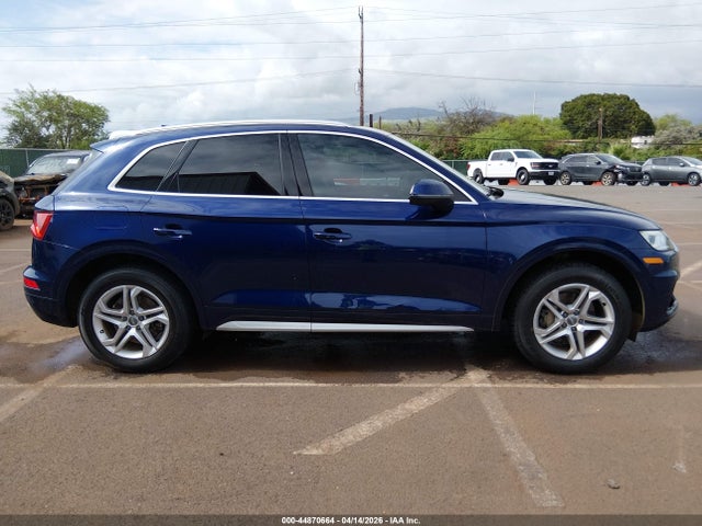 WA1BNBFY5J2204280 Audi Q5 2.0t Premium/2.0t Tech Premium