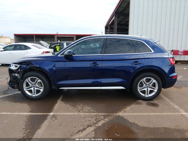 WA1BNBFY5J2204280 Audi Q5 2.0t Premium/2.0t Tech Premium