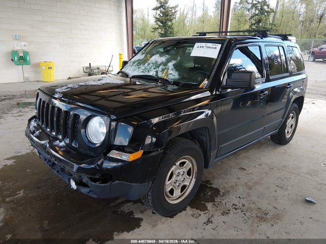 1C4NJPBB4FD397692 Jeep Patriot Sport