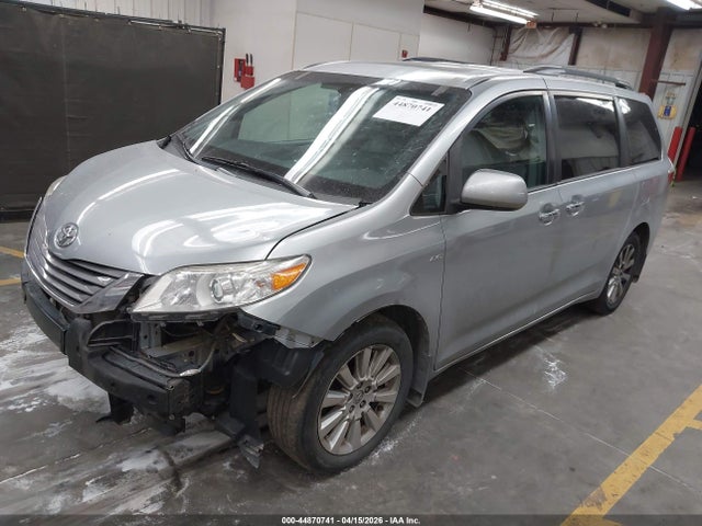 5TDDK3DC3GS137135 Toyota Sienna Xle 7 Passenger