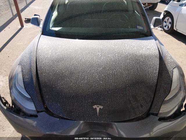 2018 Tesla Model 3 Long Range/mid Range მანქანა იყიდება აუქციონზე, vin: 5YJ3E1EA5JF052720, აუქციონის ნომერი: 44870742