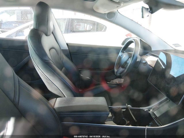 2018 Tesla Model 3 Long Range/mid Range მანქანა იყიდება აუქციონზე, vin: 5YJ3E1EA5JF052720, აუქციონის ნომერი: 44870742