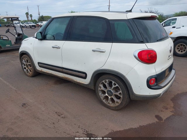 2014 FIAT 500L ZFBCFADH0EZ006226 Photo 2
