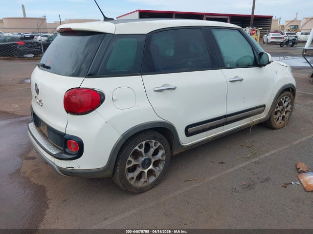 2014 FIAT 500L ZFBCFADH0EZ006226 Photo 3
