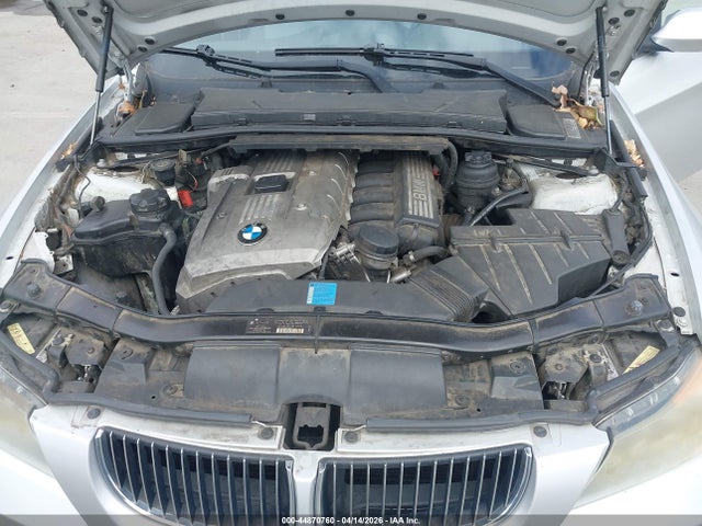 2006 Bmw 330i მანქანა იყიდება აუქციონზე, vin: WBAVB33566PS15386, აუქციონის ნომერი: 44870760
