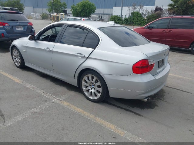 2006 Bmw 330i მანქანა იყიდება აუქციონზე, vin: WBAVB33566PS15386, აუქციონის ნომერი: 44870760