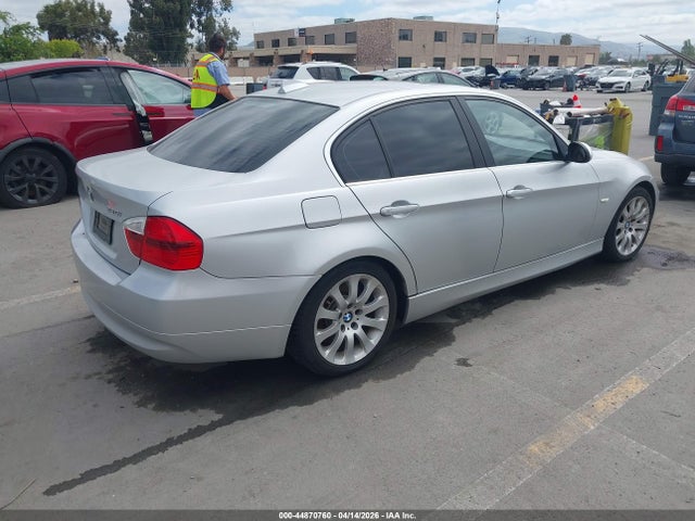 2006 Bmw 330i მანქანა იყიდება აუქციონზე, vin: WBAVB33566PS15386, აუქციონის ნომერი: 44870760