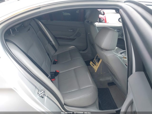 2006 Bmw 330i მანქანა იყიდება აუქციონზე, vin: WBAVB33566PS15386, აუქციონის ნომერი: 44870760