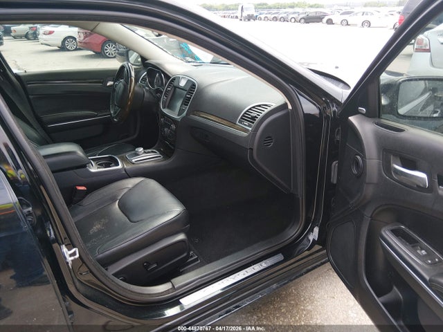 Продажа на аукционе авто 2016 Chrysler 300c, vin: 2C3CCAEGXGH219798, номер лота: 44870767