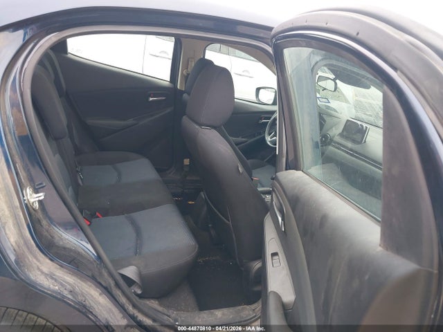 Toyota YARIS IA 2017 3MYDLBYV1HY190849 Image 8