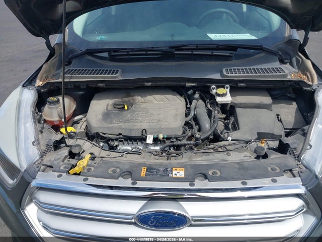 1FMCU9GD3JUD08610 Ford ESCAPE SE