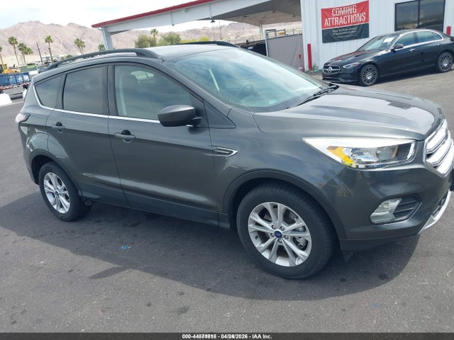1FMCU9GD3JUD08610 Ford ESCAPE SE