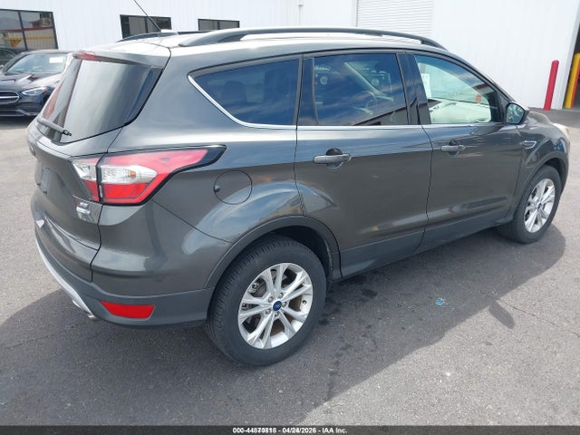 1FMCU9GD3JUD08610 Ford ESCAPE SE