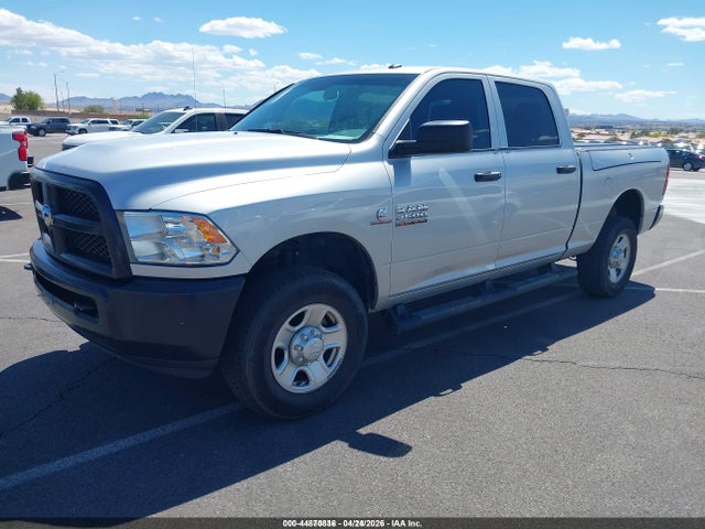 3C6UR5CL1HG771334 RAM 2500 Tradesman 4x4 6&#039;4 Box