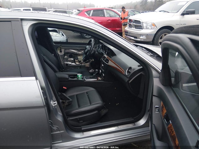 Aukcja sprzedaży 2013 Mercedes-benz C 300 Sport 4matic, vin: WDDGF8AB2DR275405, numer aukcji: 44870861