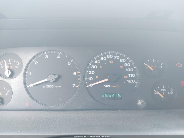 44870881 :رقم المزاد ، 1J4GX38N22C203513 vin ، 2002 Jeep Grand Cherokee Sport مزاد بيع