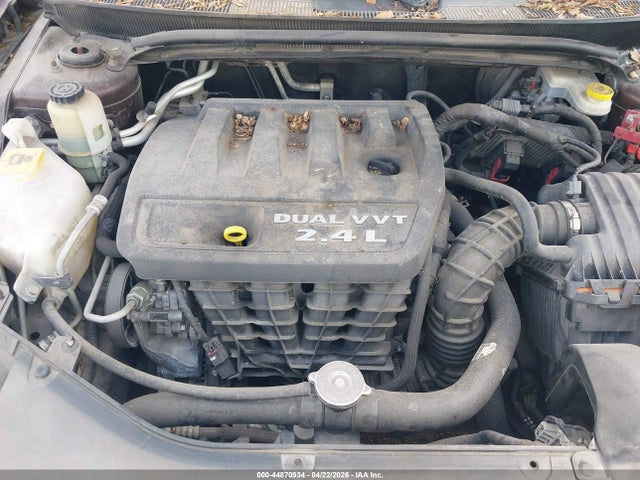 44870934 :رقم المزاد ، 1C3CCBBB1DN505170 vin ، 2013 Chrysler 200 Touring مزاد بيع