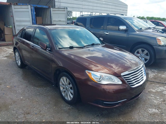 44870934 :رقم المزاد ، 1C3CCBBB1DN505170 vin ، 2013 Chrysler 200 Touring مزاد بيع